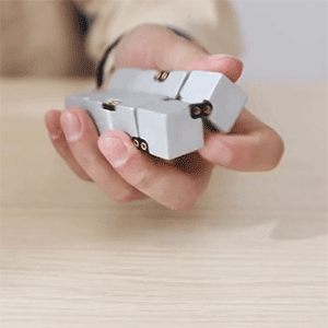 Rivet-styled Infinity Cube Fidget
