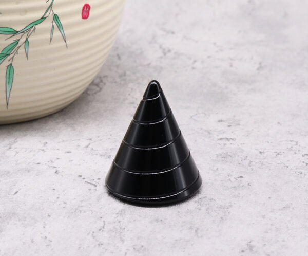 Spiral Cone Optical Illusion Spinner - Image 9